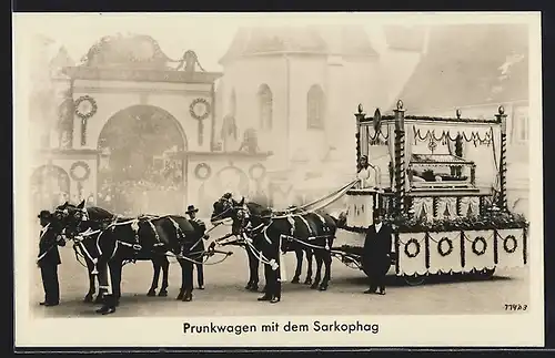 AK Altötting, Prozessios-Prunkwagen mit dem Sarkophag