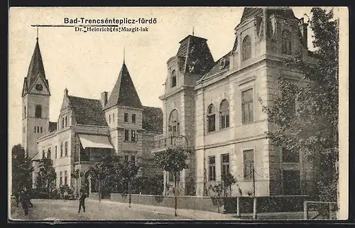 AK Trencenteplic, Dr. Heinrich és Margit-lak