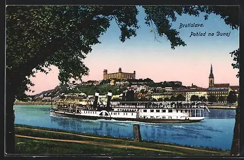 AK Bratislava, Blick über die Donau auf die Stadt, Dampfer