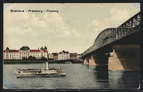 AK Bratislava, Ortsansicht mit Brücke, Dampfer