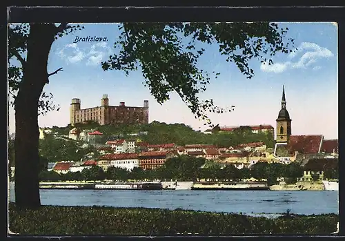AK Bratislava, Blick auf Ort und Burg