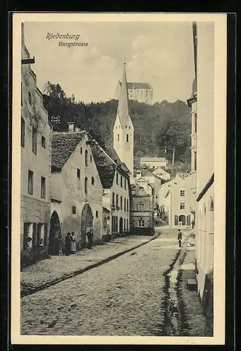 AK Riedenburg, Burgstrasse mit Anwohnern