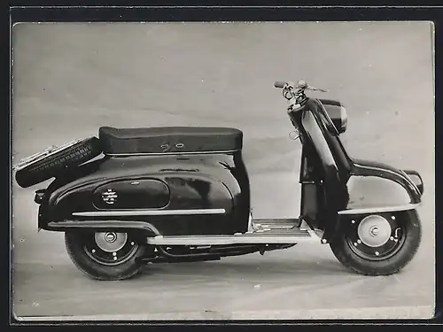 Foto-AK BMW Motorroller R10 Prototyp Versuchsmodell im Werk