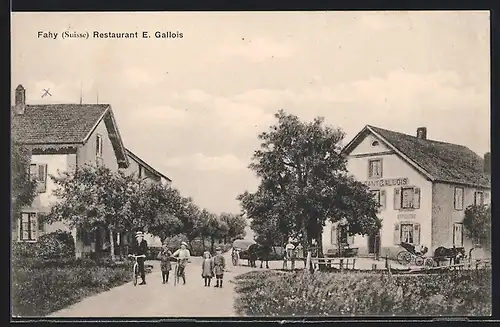 AK Fahy, Restaurant E. Gallois, Fahrradfahrer auf der Strasse