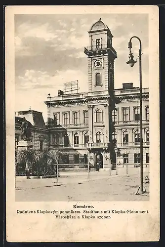 AK Komárno, Stadthaus mit Klapka-Monument