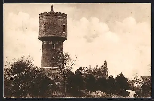 AK Komárno, Wasserturm mit Fussballplatz