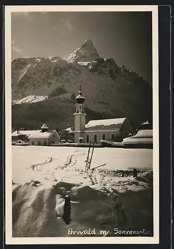AK Ehrwald, Ortsansicht im Winter mit Sonnenspitze