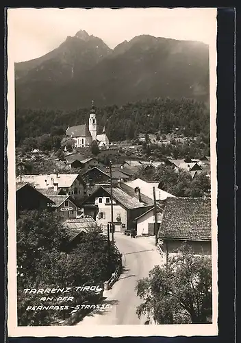 AK Tarrenz /Fernpass-Strasse, Ortspartie aus der Vogelschau