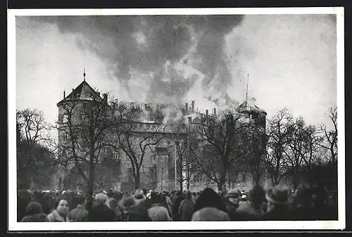 AK Stuttgart, Brandkatastrophe 1931, Altes Schloss