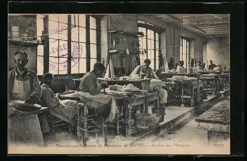 AK Sevres, Manufacture Nationale de Porcelaine, Ateliers des Mouleurs