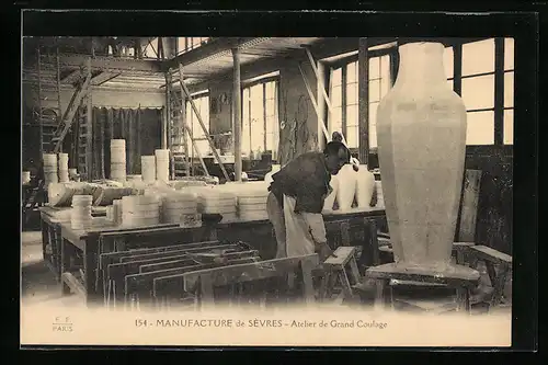 AK Sèvres, Manufacture de Sèvres, Atelier de Grand Coulage