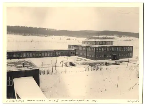 Fotografie unbekannter Fotograf, Ansicht Salzgitter, das Verwaltungsgebäude der Schachtanlage Hannoversche Treue II.