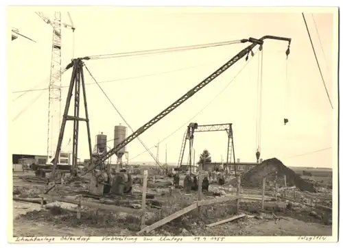 Fotografie unbekannter Fotograf, Ansicht Salzgitter, Vorbereitung zur Montage der Schachthalle Schachtanlage Ohlendorf