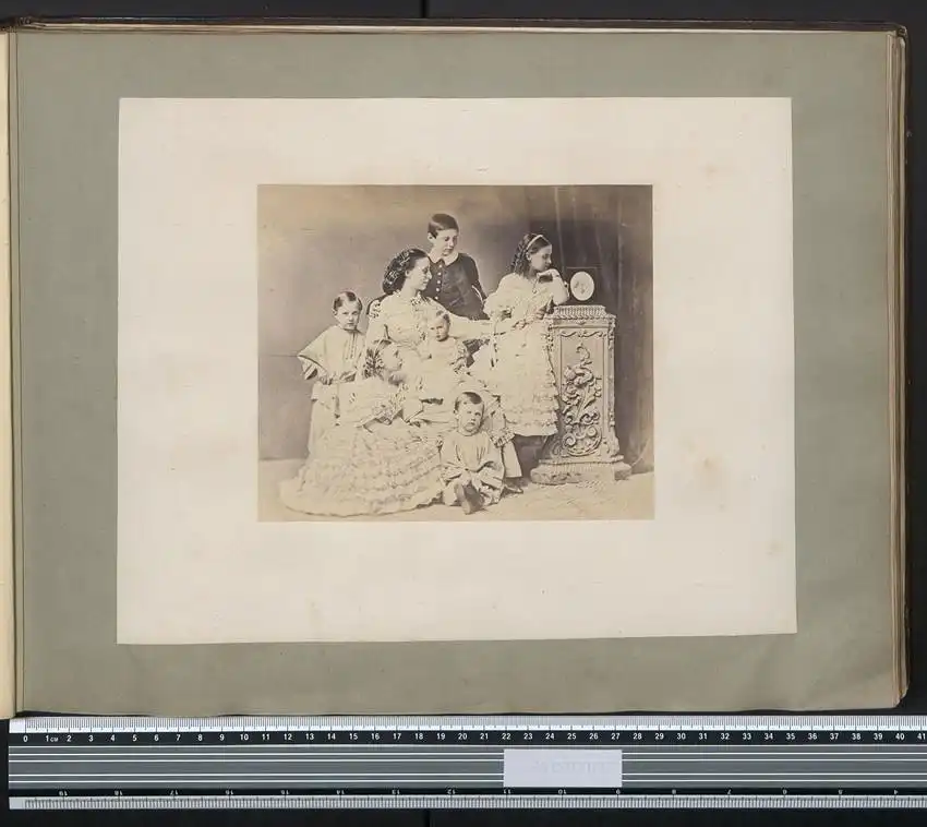 Fotoalbum mit 57 Fotografien, Alexandra v. Sachsen-Altenburg, Frankfurt / Main mit Synagoge, Danzig, Bad Reichenhall 0