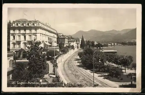 AK Paradiso, Partie am Quai