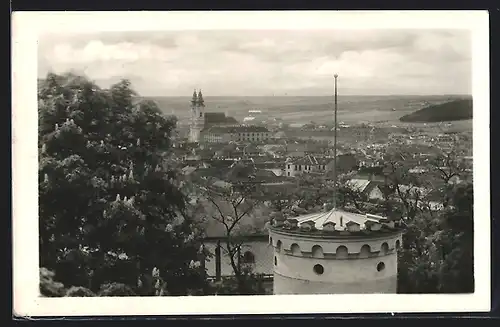 AK Nitra, Ortsansicht mit Turm und Schloss