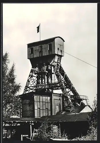 AK Oelsnitz /Erzgeb., Bergbaumuseum Karl-Liebknecht-Schacht, Fördergerüst Deutschlandschacht I