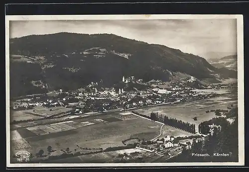 AK Friesach /Kärnten, Teilansicht mit Bergen