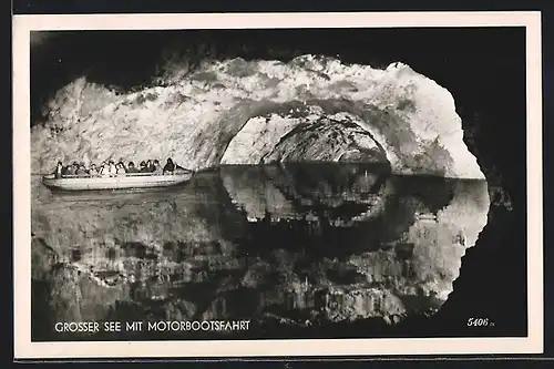 AK Hinterbrühl, Boot mit Besuchern in der Seegrotte, Höhle