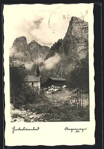 AK Hinterbärenbad, Ortsansicht mit Kirche vor Felswand