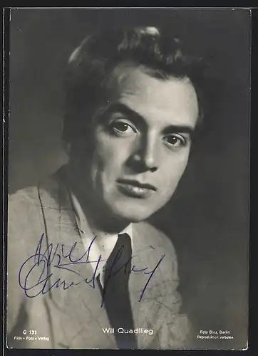 AK Schauspieler Will Quadflieg in hellem Anzug, mit original Autograph