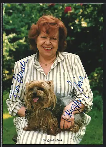 AK Schauspielerin Brigitte Mira mit Terrier, mit original Autograph