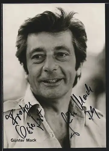 AK Schauspieler Günter Mack lächelt, mit original Autograph