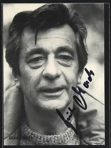 AK Schauspieler Günter Mack im gestrickten Pullover, mit original Autograph