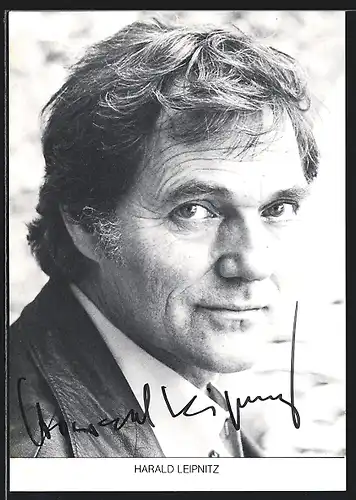 AK Schauspieler Harald Leipnitz in Lederjacke, mit original Autograph