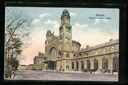 AK Prag / Praha, Pferdekutschen vor dem Kaiser Franz Josef-Bahnhof