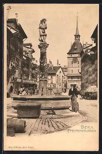 AK Bern, Strassenpartie am Pfeiferbrunnen