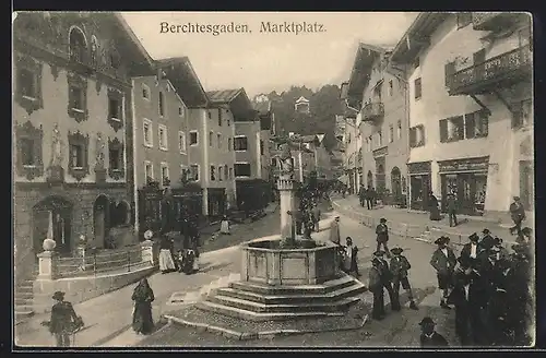 AK Berchtesgaden, Marktplatz mit Brunnen