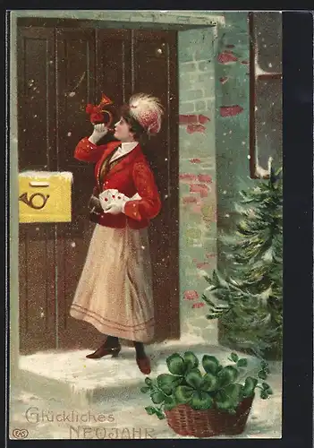 AK Briefträgerin mit Posthorn und Briefen am Postkasten, Neujahrsgruss