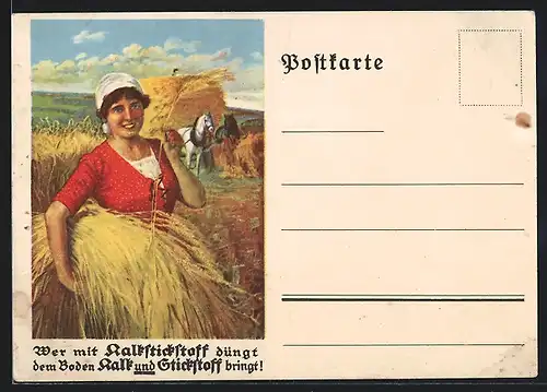 AK Bäuerin bei der Heuernte, Reklamekarte für Düngemittel Kalkstickstoff