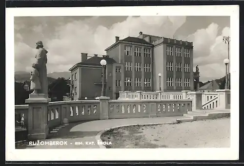 AK Ruzomberok, Rim. kat. Skola