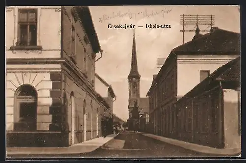 AK Ersekujvar, Iskola-utca