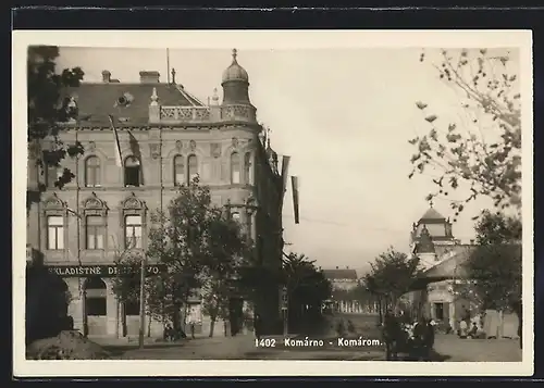 AK Komárom, Strassenpartie