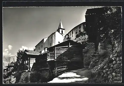 AK Isérables, Dorfpartie, Blick zur Kirche