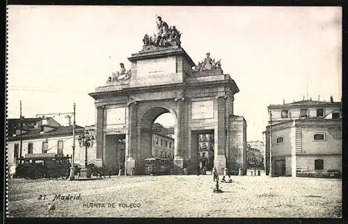 AK Madrid, Puerta de Toledo, Strassenbahn