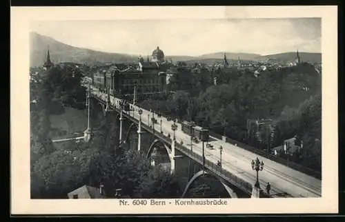 AK Bern, Kornhausbrücke mit Strassenbahn und Kutschen