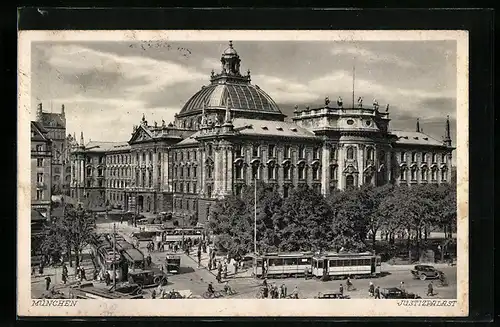 AK München, Strassenbahnen am Justizpalast