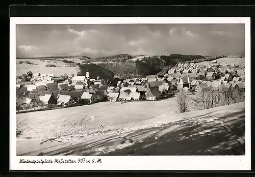AK Messstetten, Ortsansicht mit Wintersportplatz im Schnee