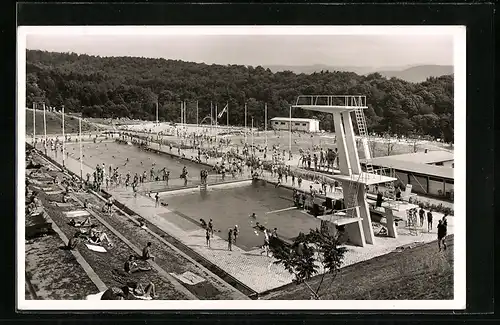 AK Baden-Baden, Hardbergbad mit Badegästen