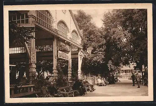 AK Piestany, Kursalon-Terrasse mit Gästen