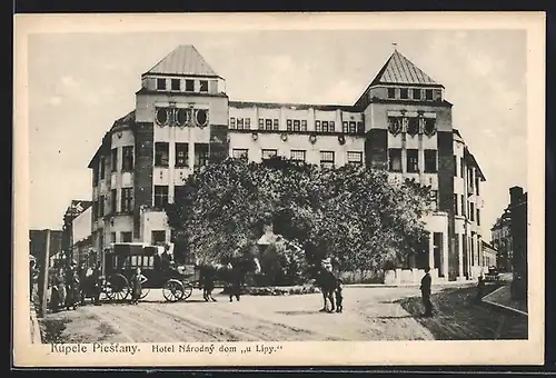 AK Piestany, Hotel Linde mit Pferdekutsche