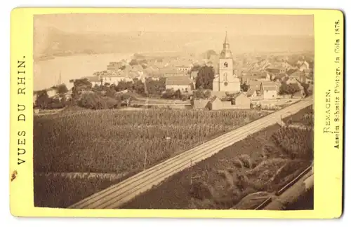 Fotografie Anselm Schmitz, Cöln, Ansicht Remagen, Blick nach der Stadt mit St. Peter & Paul Kirche, Eisenbahngleise
