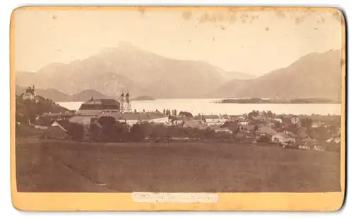 Fotografie Fz. Kohaut, Mondsee, Ansicht Mondsee, Blick nach dem Ort mit dem Kloster