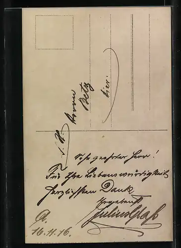 AK Schauspieler Julius Glahs in Mantel und Hut, mit Gehstock