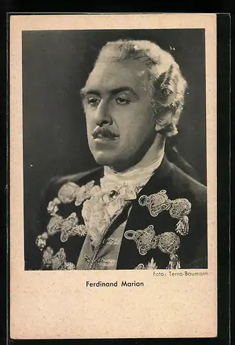 AK Schauspieler Ferdinand Marian im Kostüm
