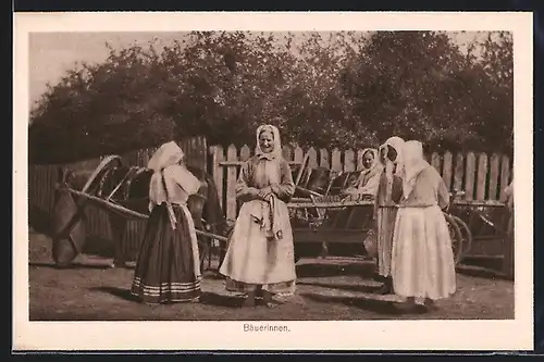 AK Bäuerinnen vor einem Leiterwagen